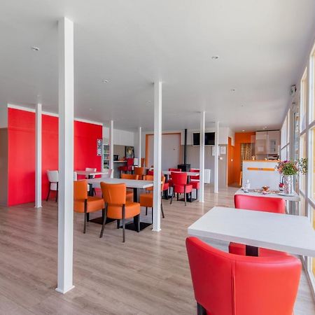 Premiere Classe Rennes Ouest - Le Rheu Exteriör bild